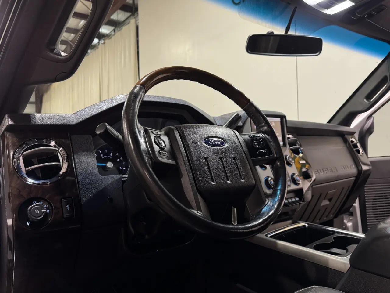 2014 Ford F-250 Super Duty Platinum