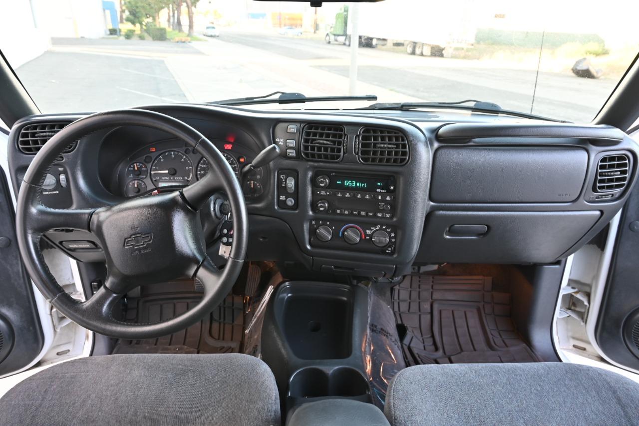2002 Chevrolet S-10 Blazer 4x4