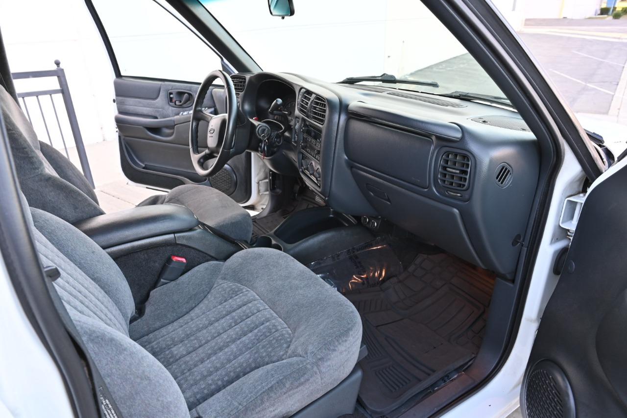 2002 Chevrolet S-10 Blazer 4x4