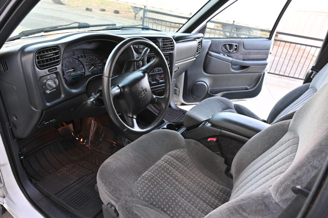 2002 Chevrolet S-10 Blazer 4x4