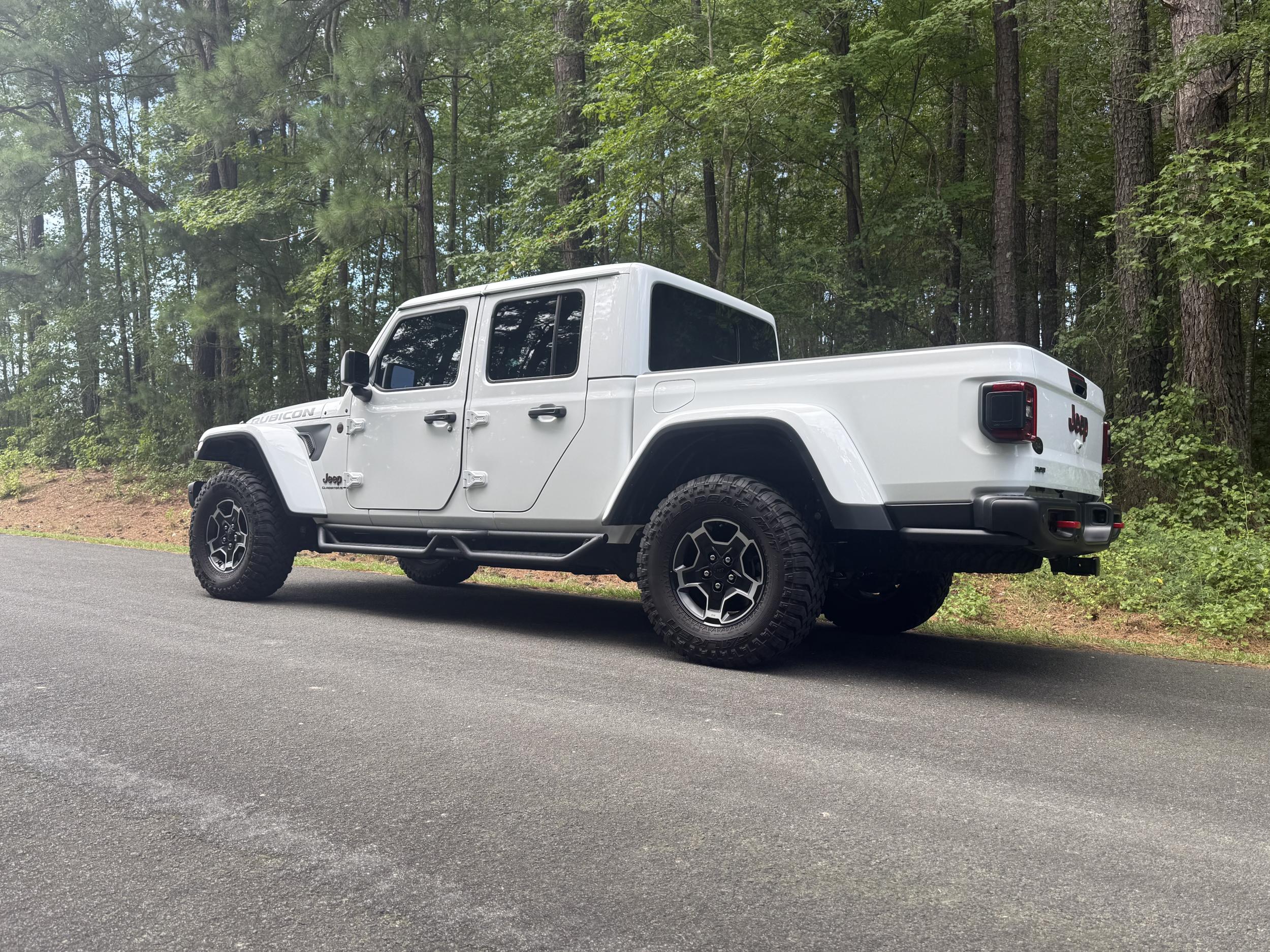 2023 Jeep Gladiator Rubicon FarOut Edition - 3