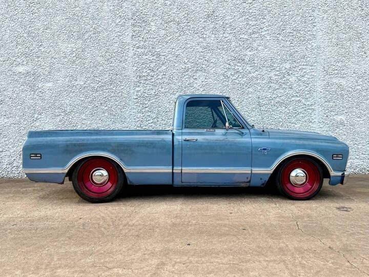 1968 Chevrolet C10 Custom - 2