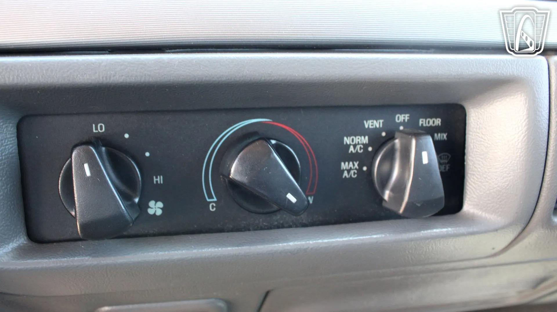 1993 Ford Bronco XLT