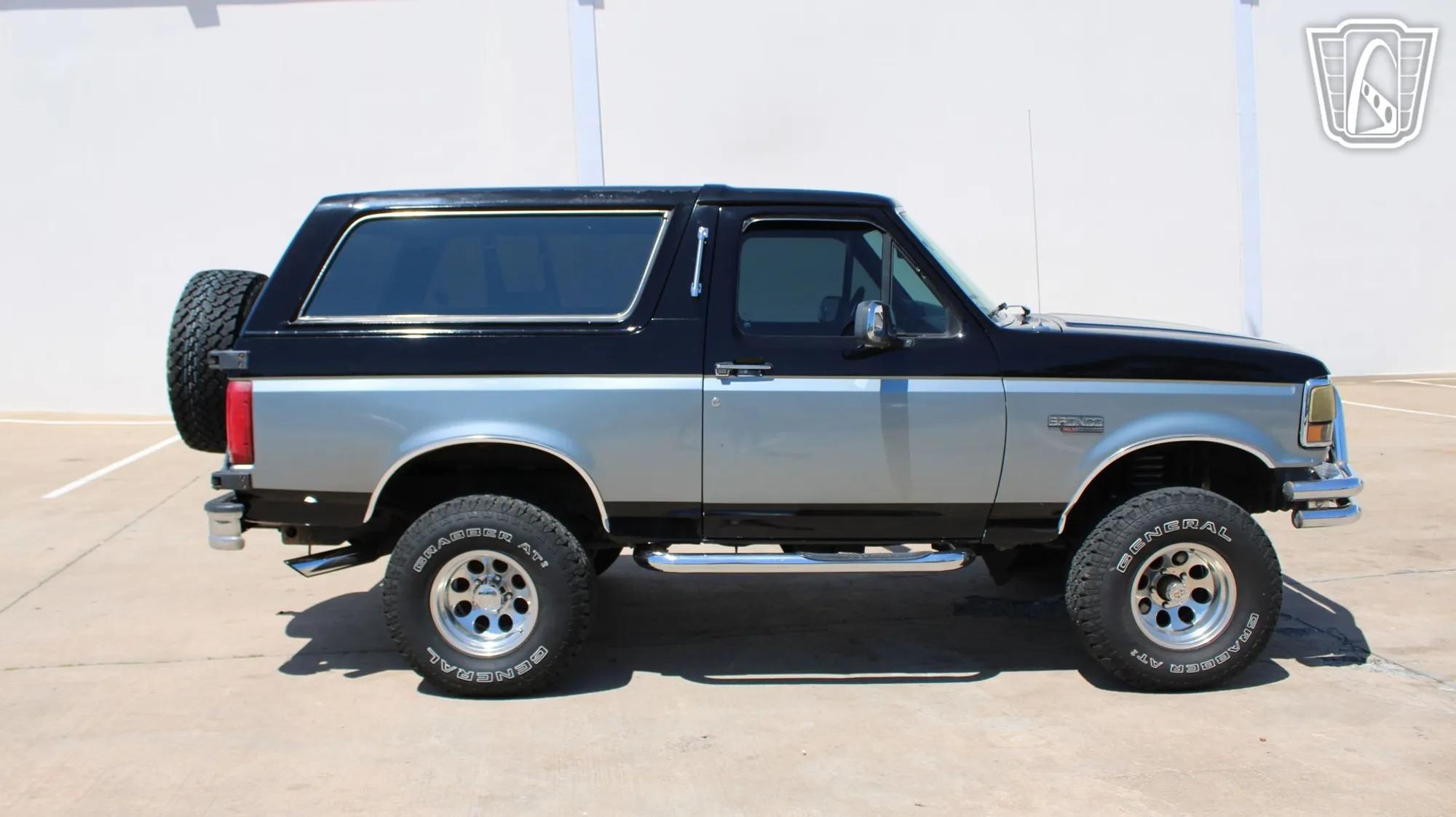 1993 Ford Bronco XLT
