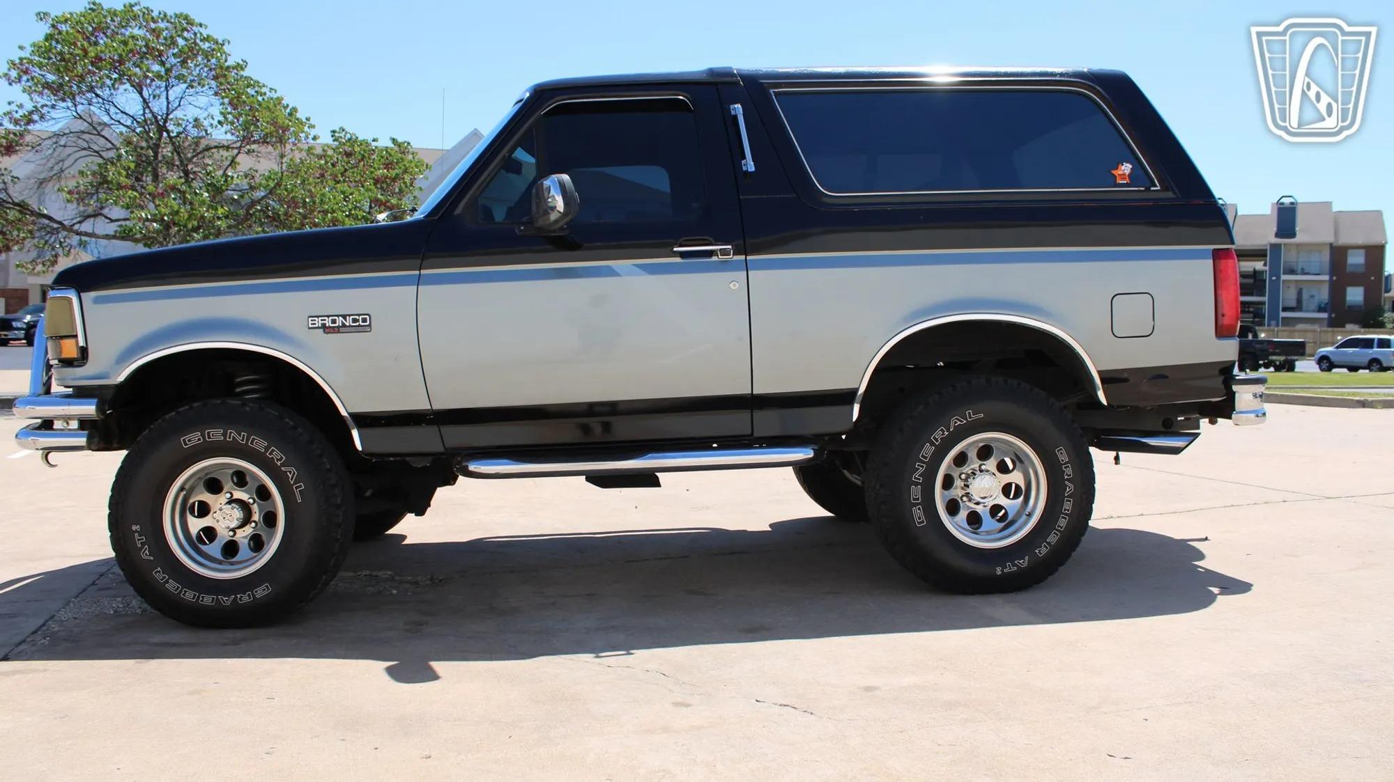 1993 Ford Bronco XLT