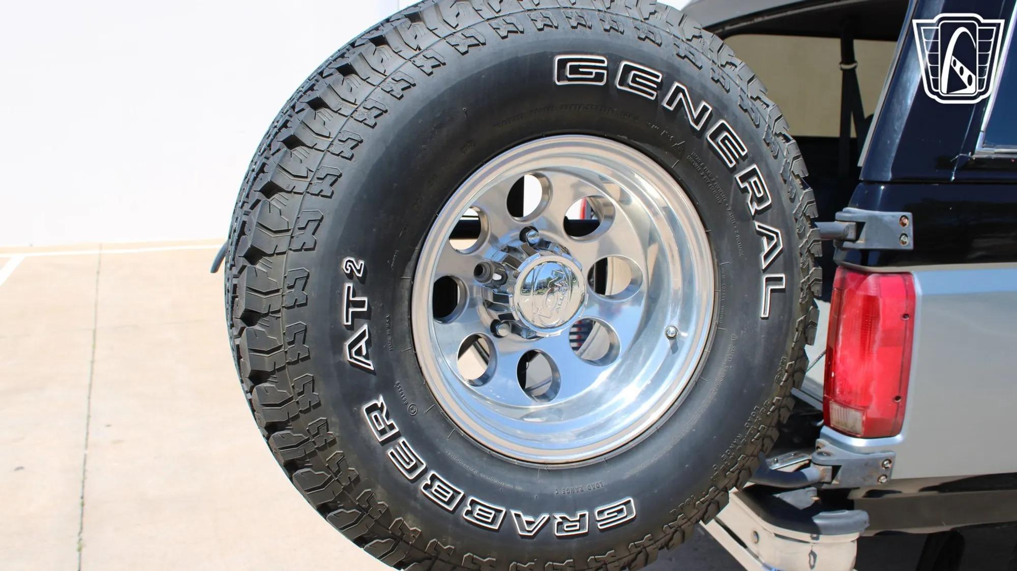 1993 Ford Bronco XLT