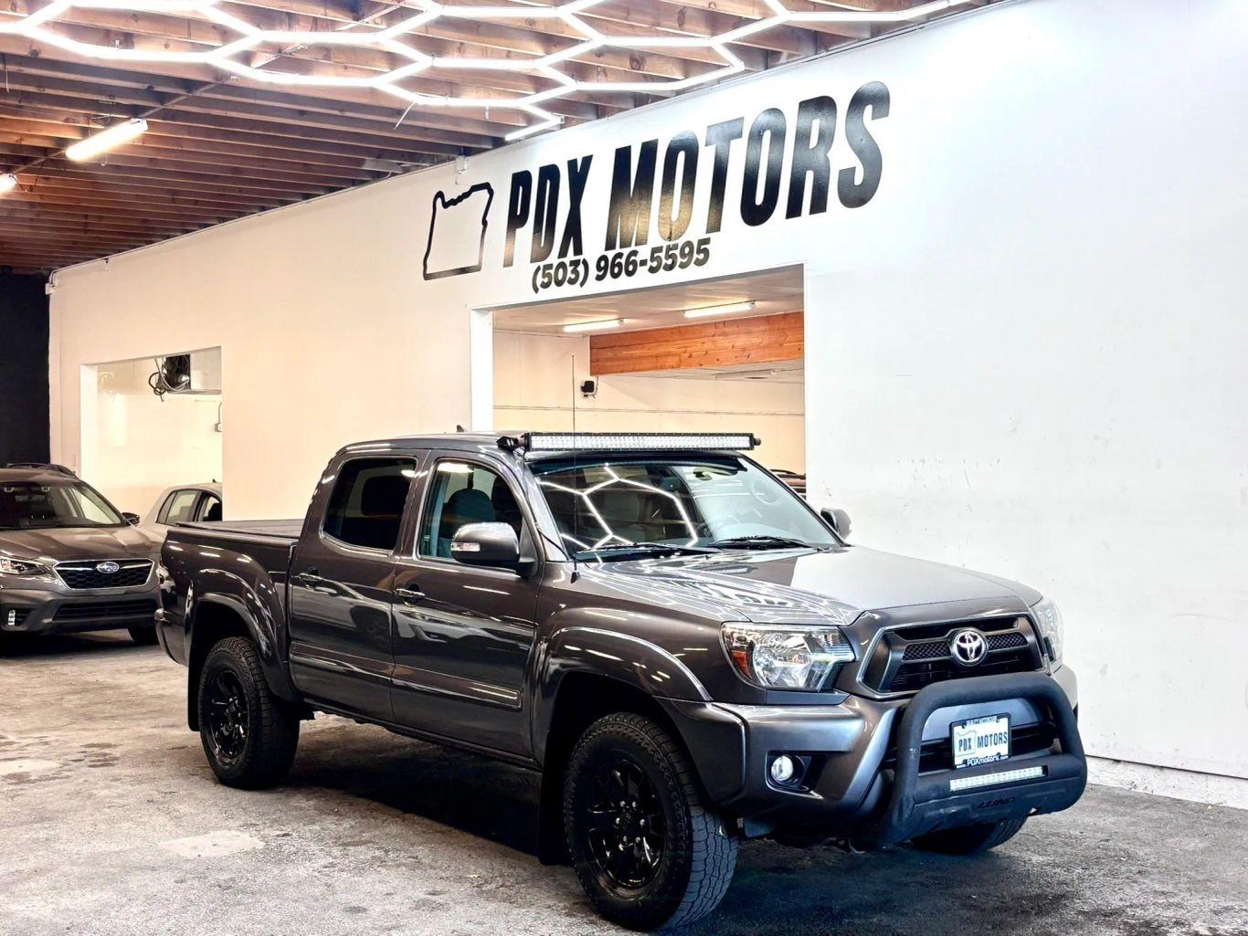2015 Toyota Tacoma V6 - 4