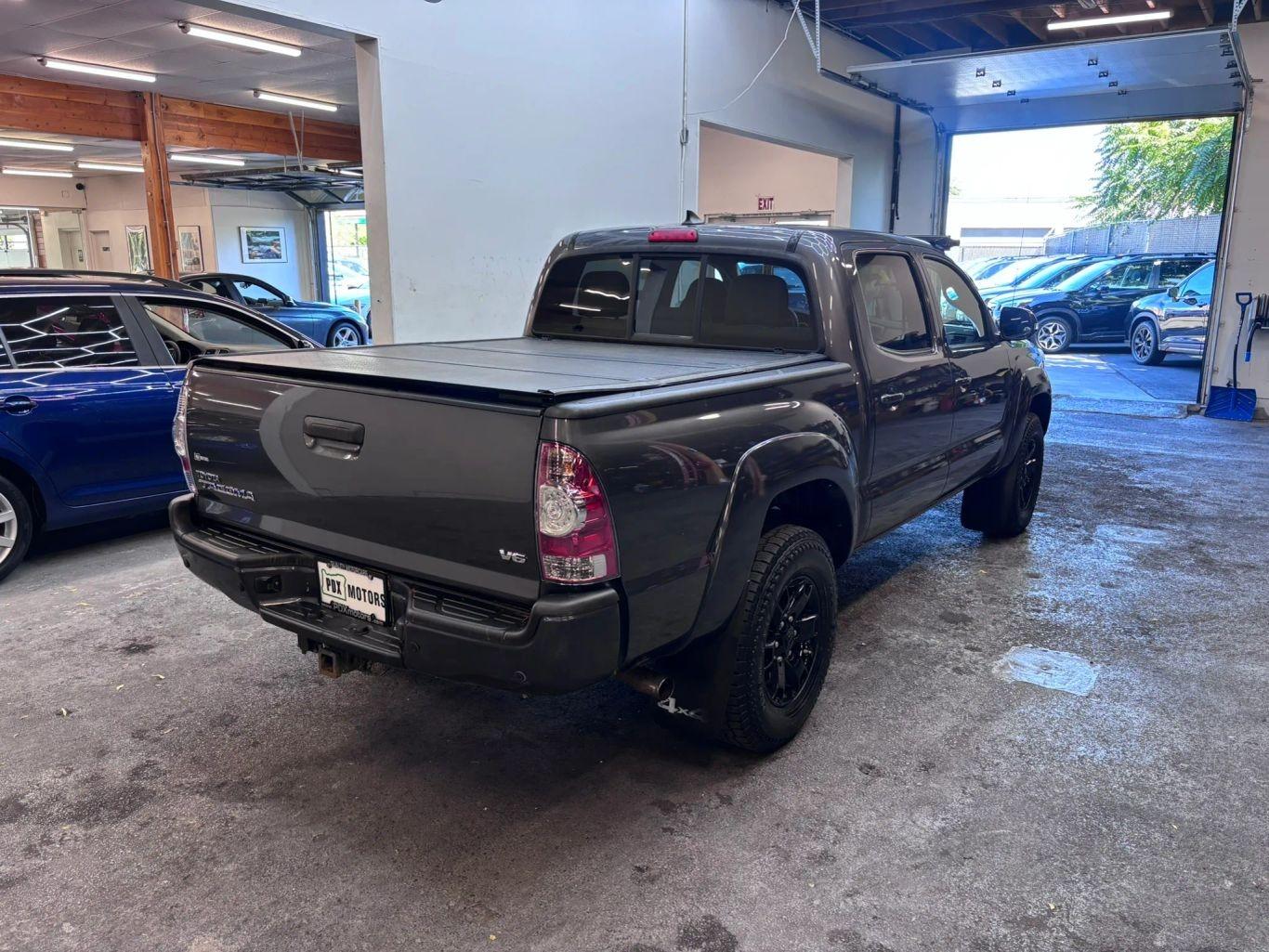 2015 Toyota Tacoma V6 - 5
