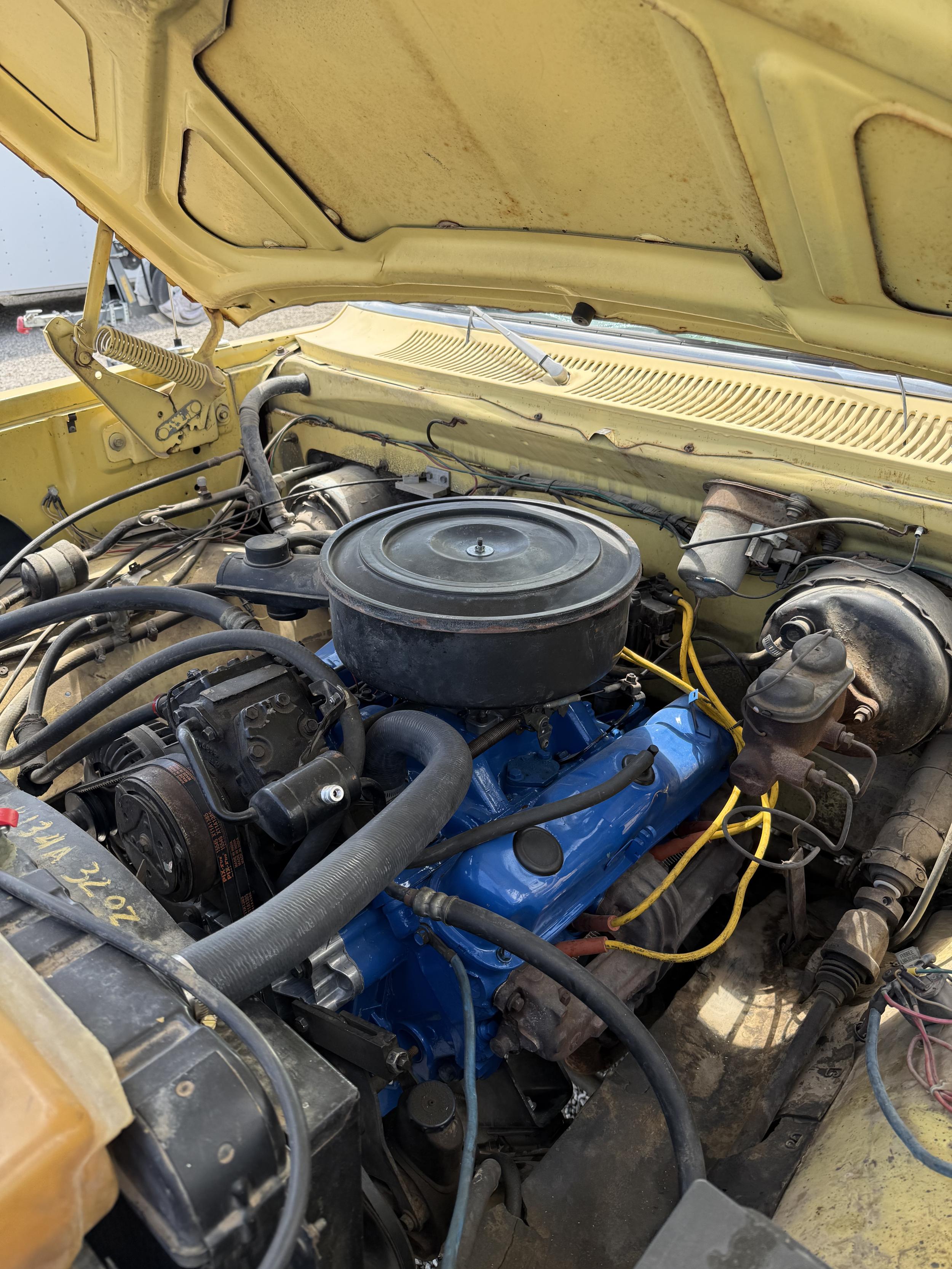 1974 Dodge W200 Adventurer
