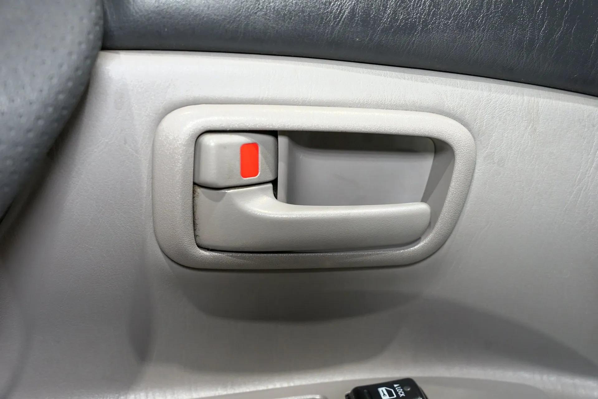 2005 Toyota Land Cruiser