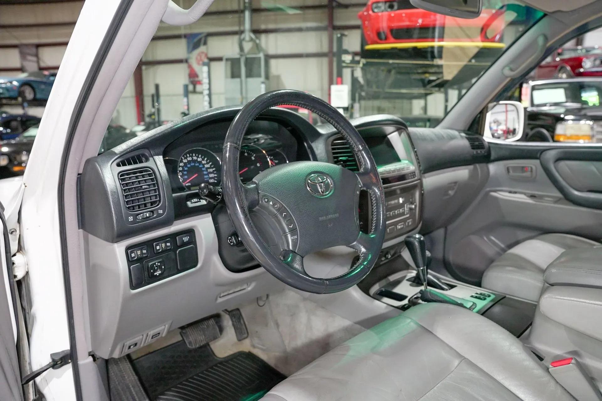 2005 Toyota Land Cruiser