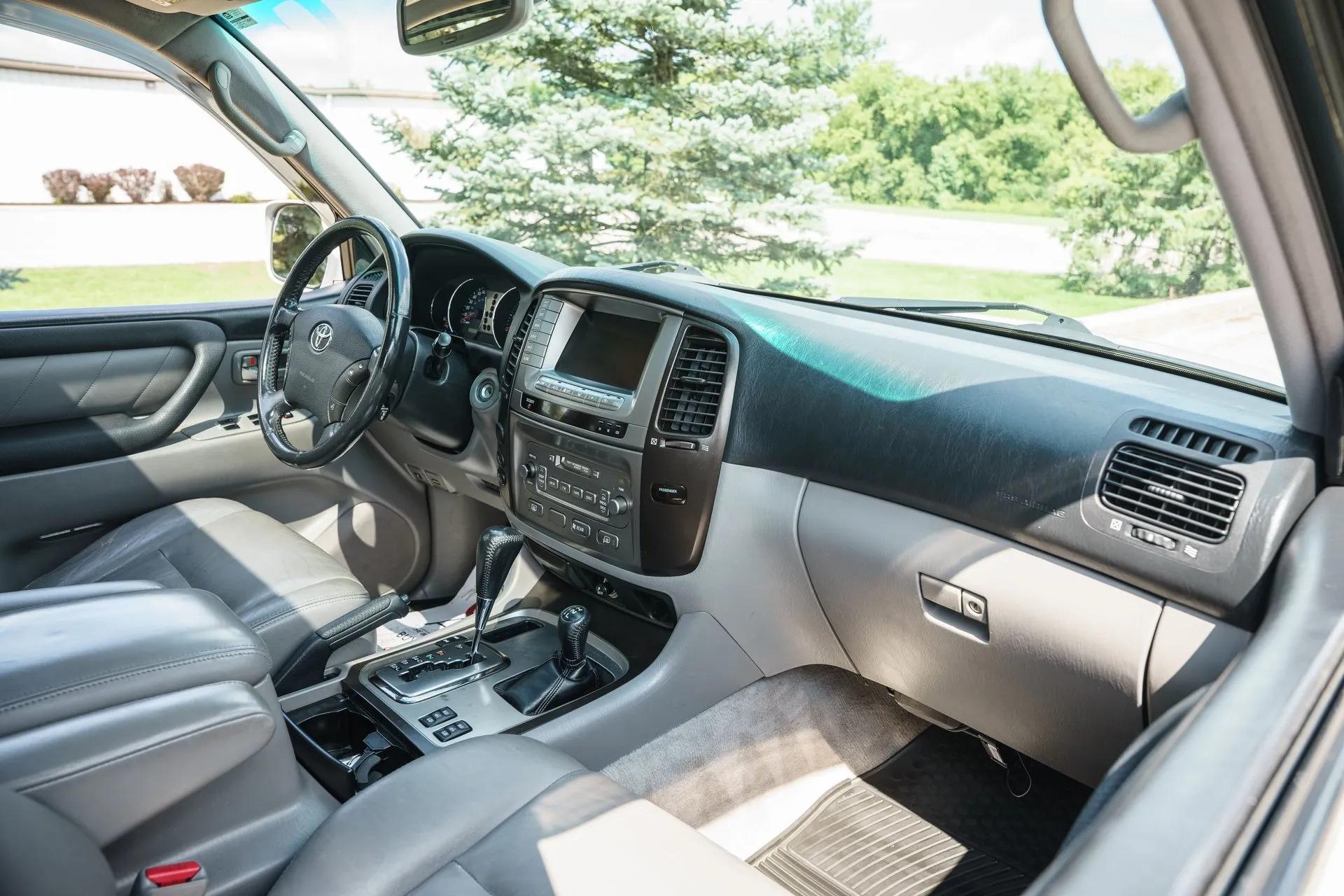 2005 Toyota Land Cruiser