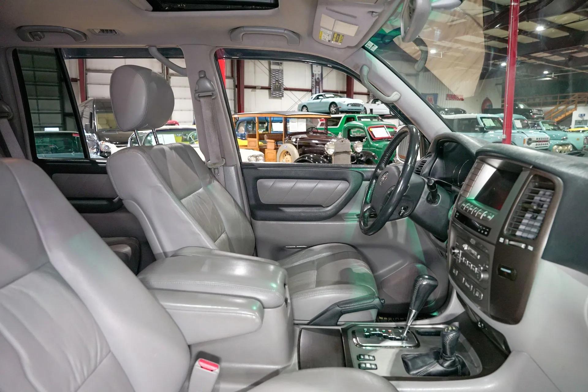 2005 Toyota Land Cruiser