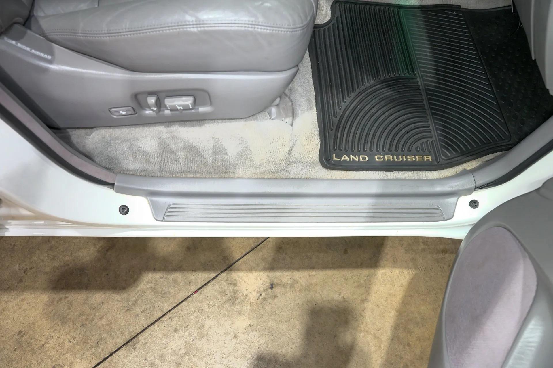2005 Toyota Land Cruiser