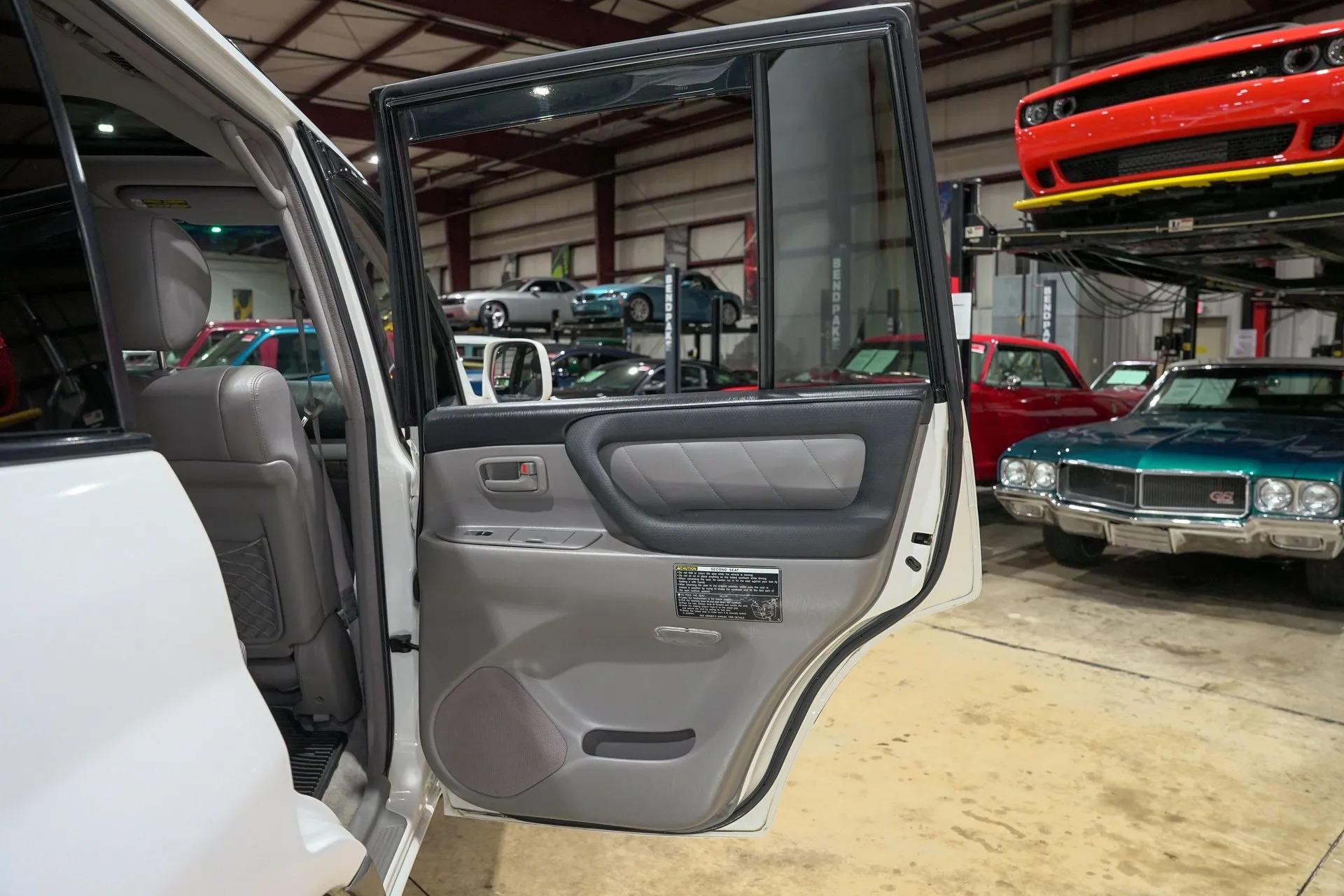 2005 Toyota Land Cruiser