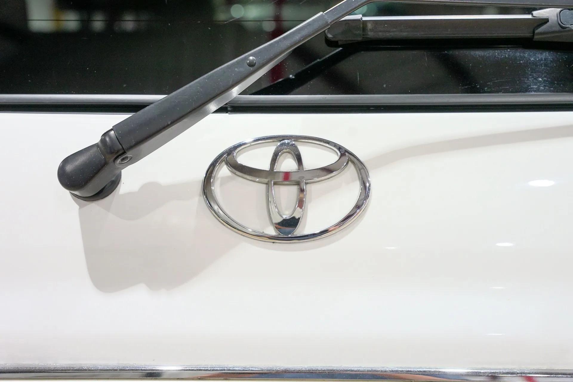 2005 Toyota Land Cruiser