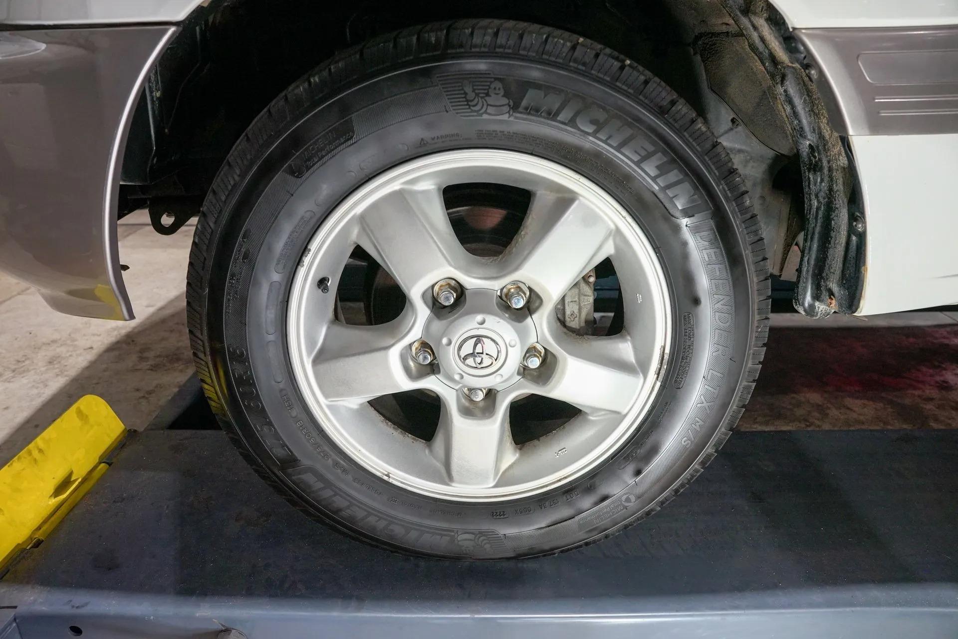 2005 Toyota Land Cruiser