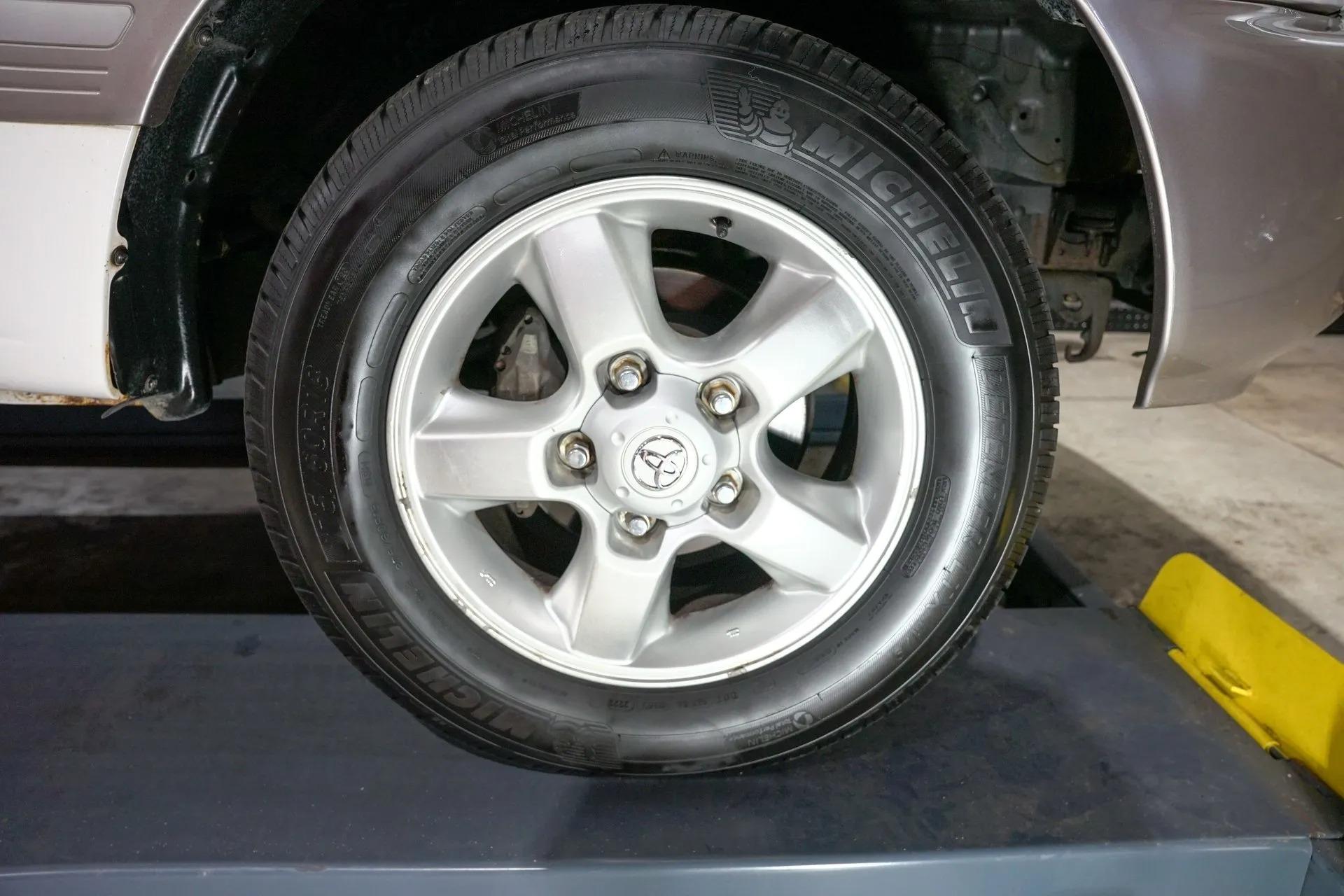 2005 Toyota Land Cruiser