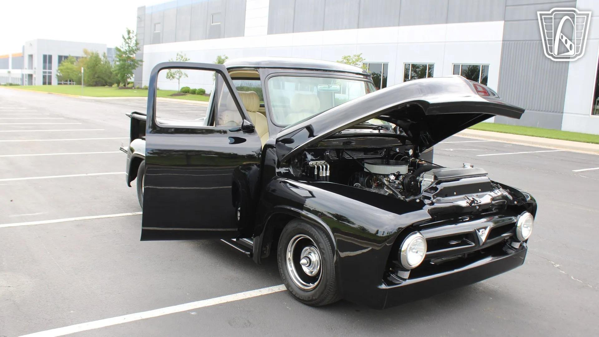 1953 Ford F-100