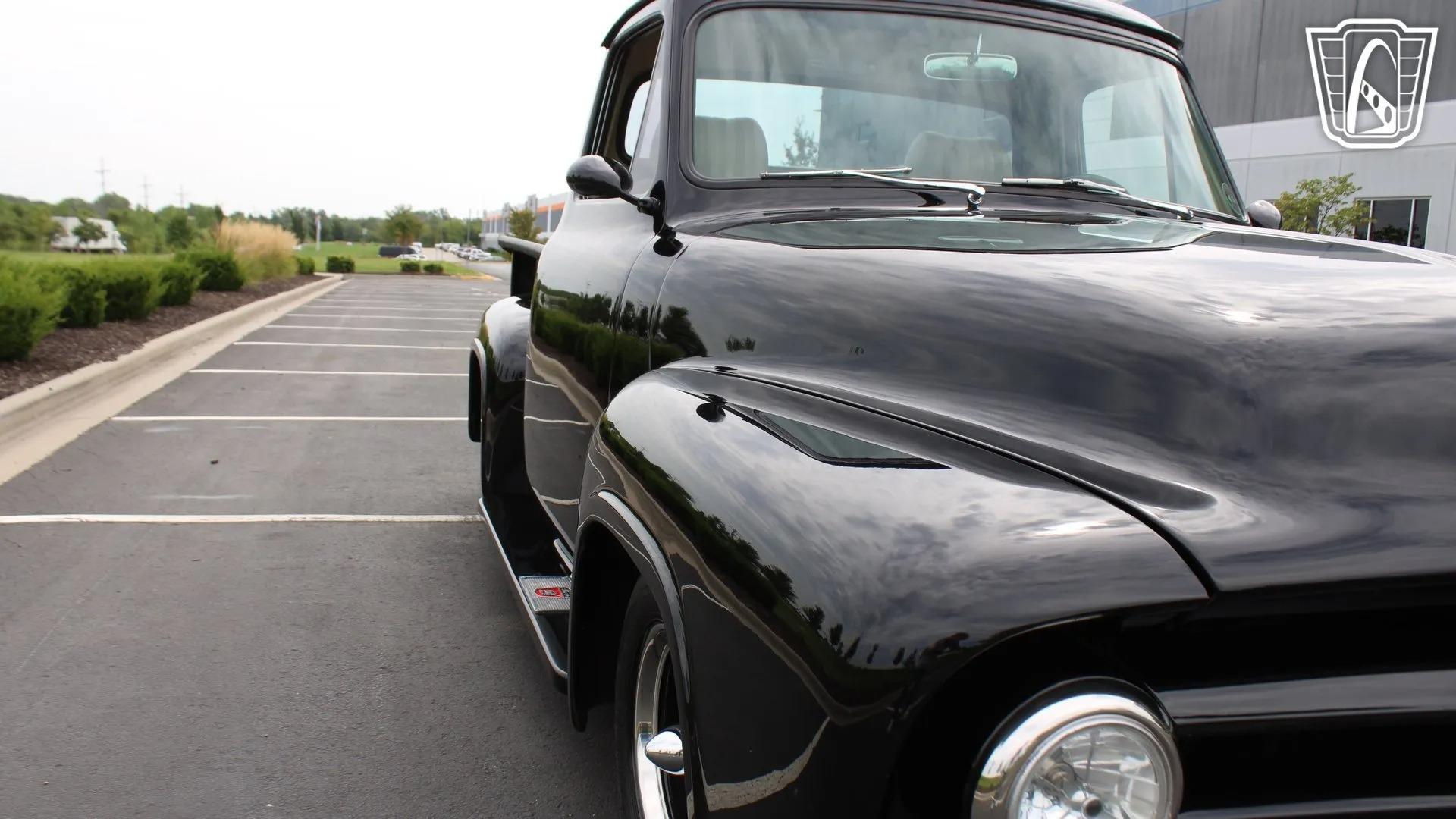 1953 Ford F-100