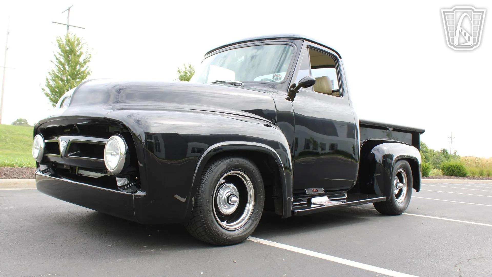1953 Ford F-100