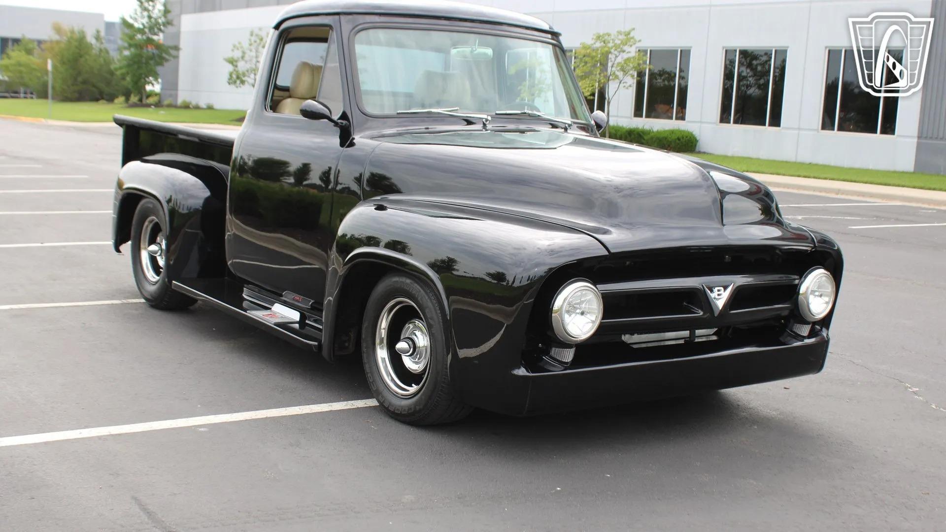 1953 Ford F-100 - 3