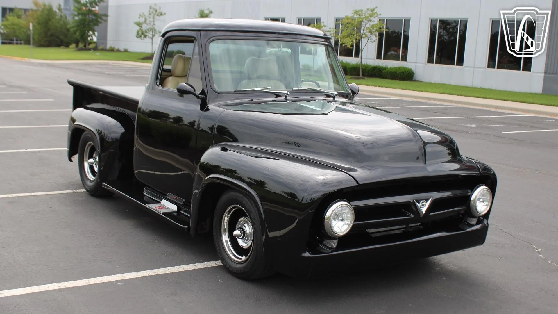 1953 Ford F-100