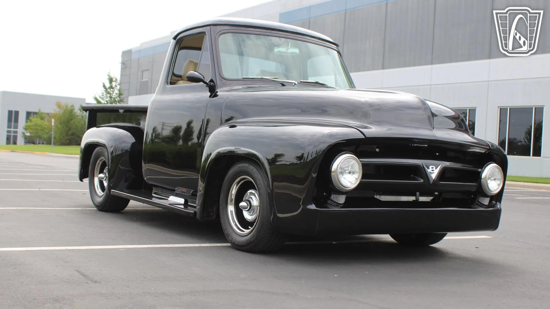 1953 Ford F-100