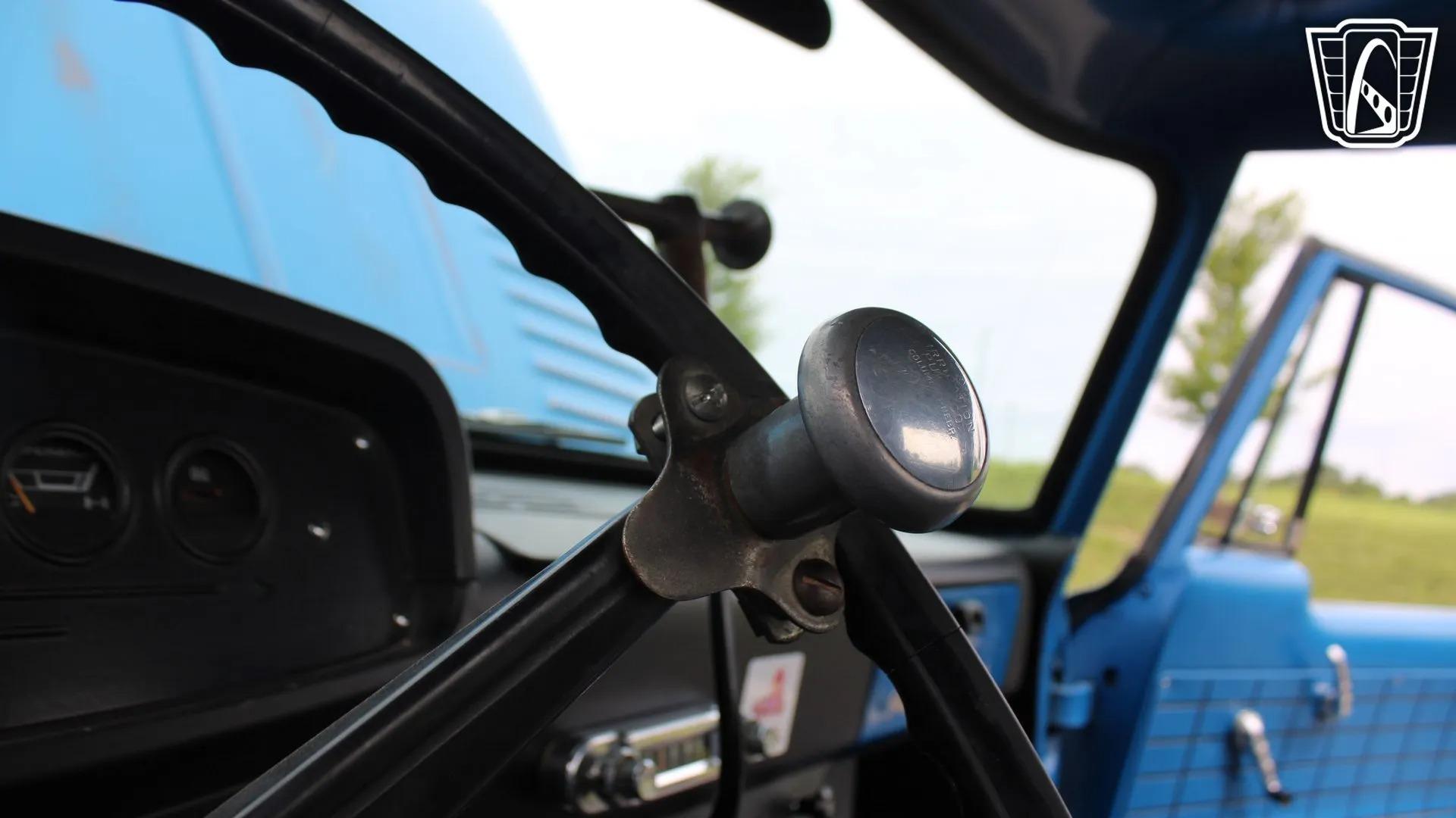 1965 Dodge D100