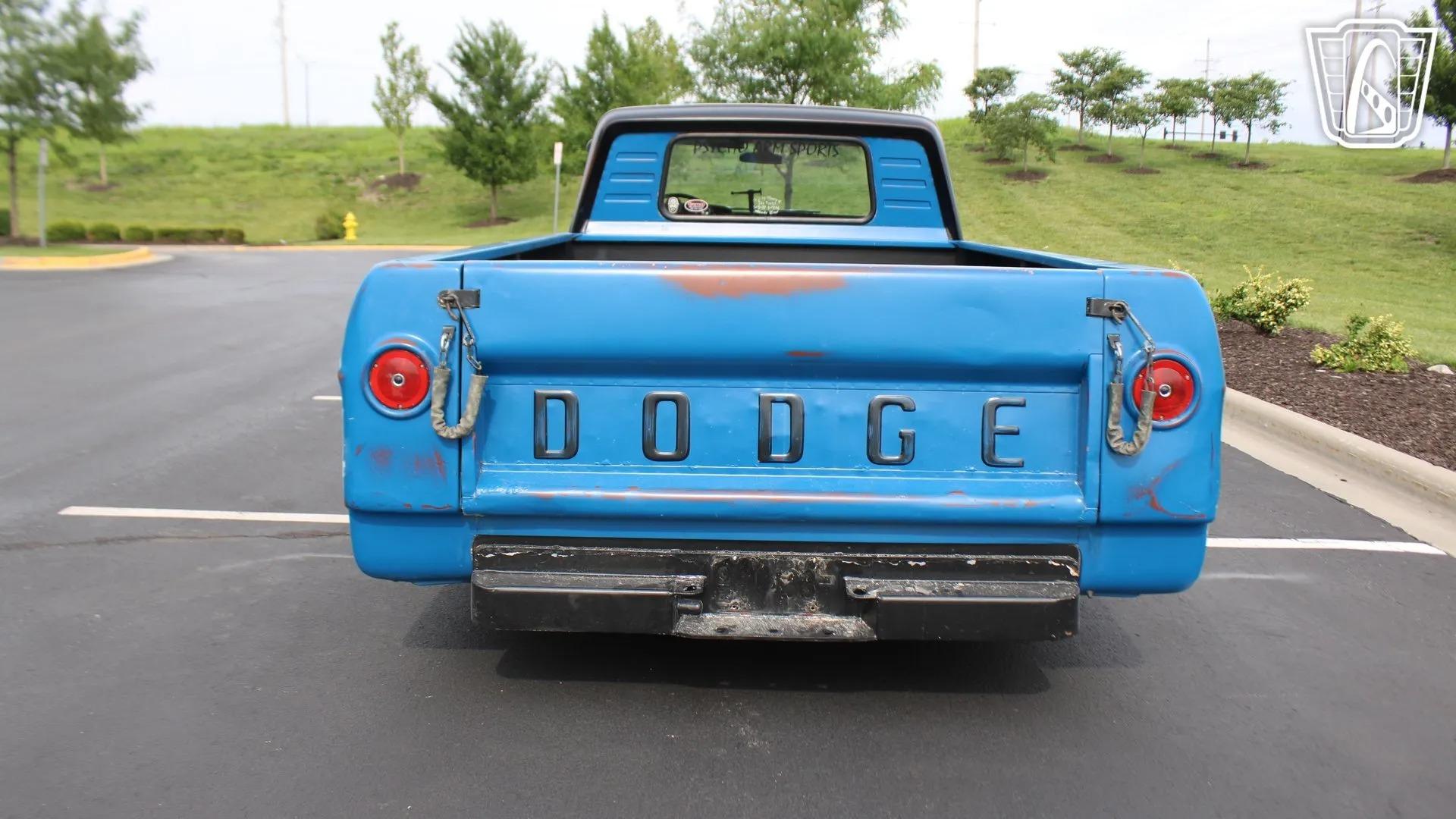 1965 Dodge D100