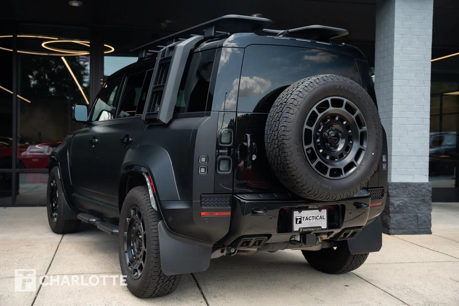 2026 Land Rover Defender OCTA