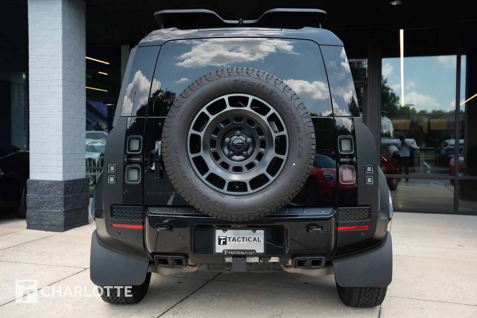 2026 Land Rover Defender OCTA
