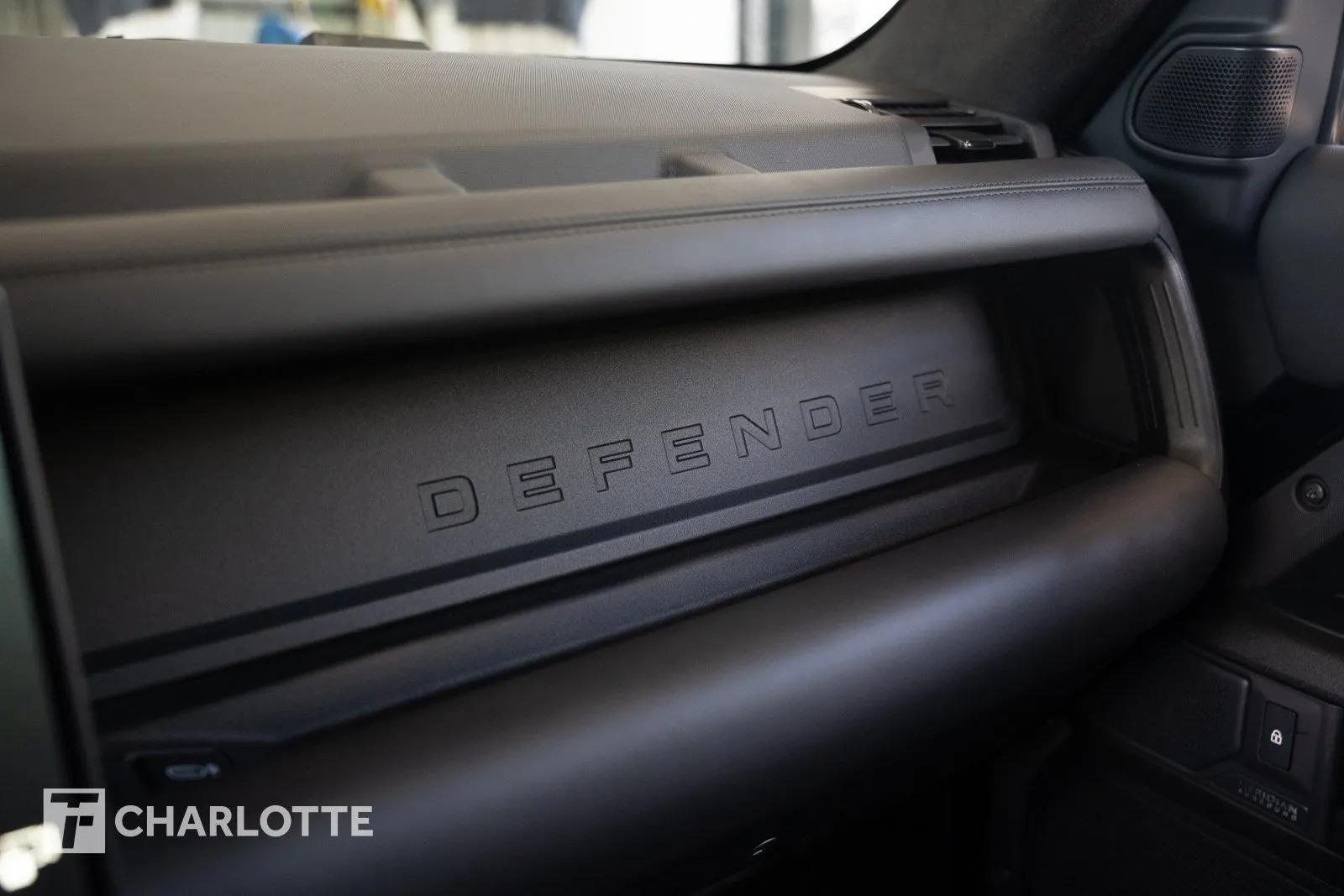 2026 Land Rover Defender OCTA