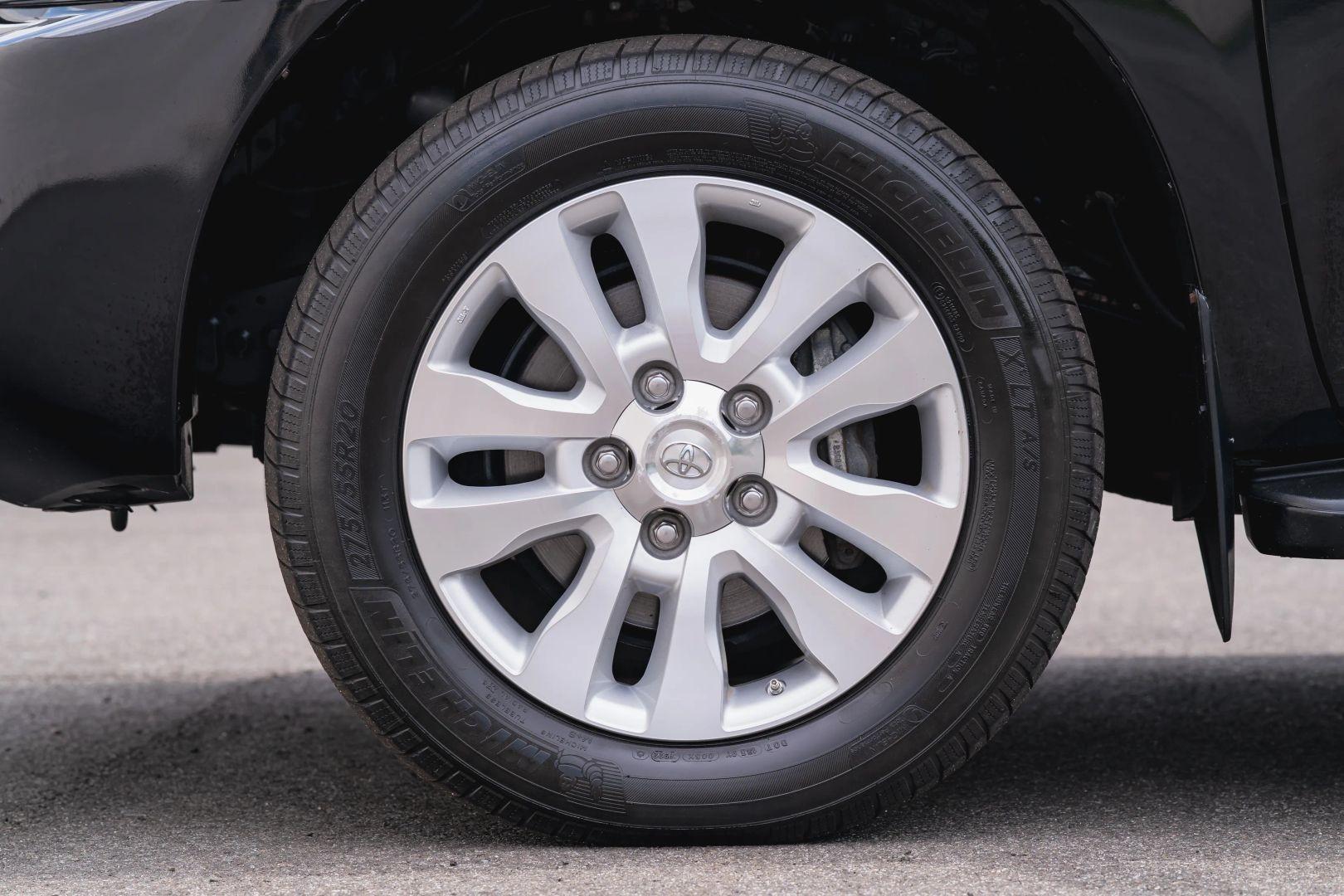2020 Toyota Sequoia Platinum