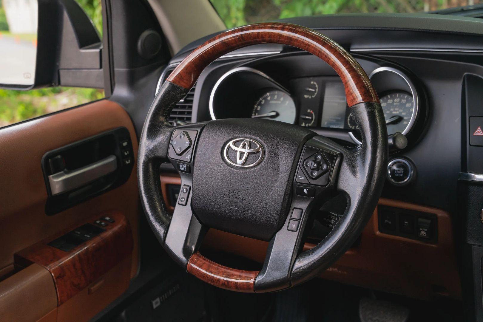 2020 Toyota Sequoia Platinum