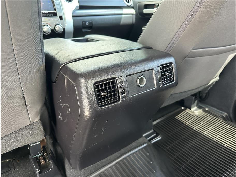 2016 Toyota Tundra CrewMax SR5