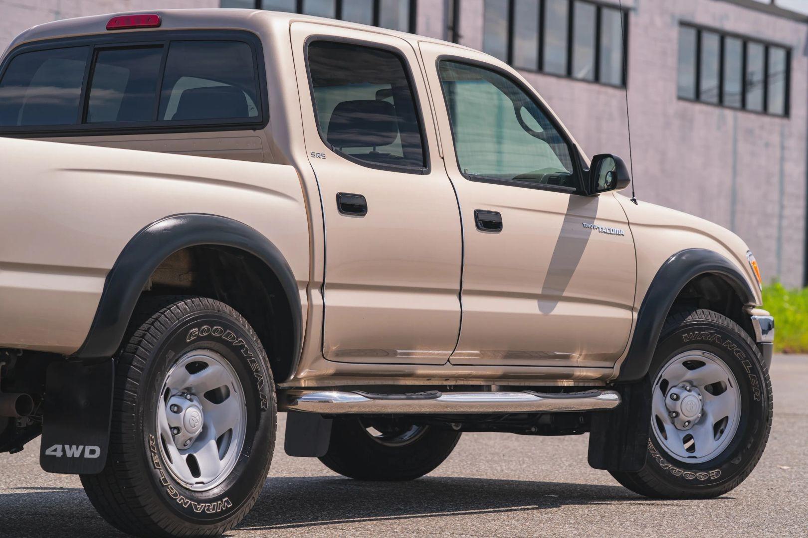 43k-Mile 2004 Toyota Tacoma Double Cab SR5