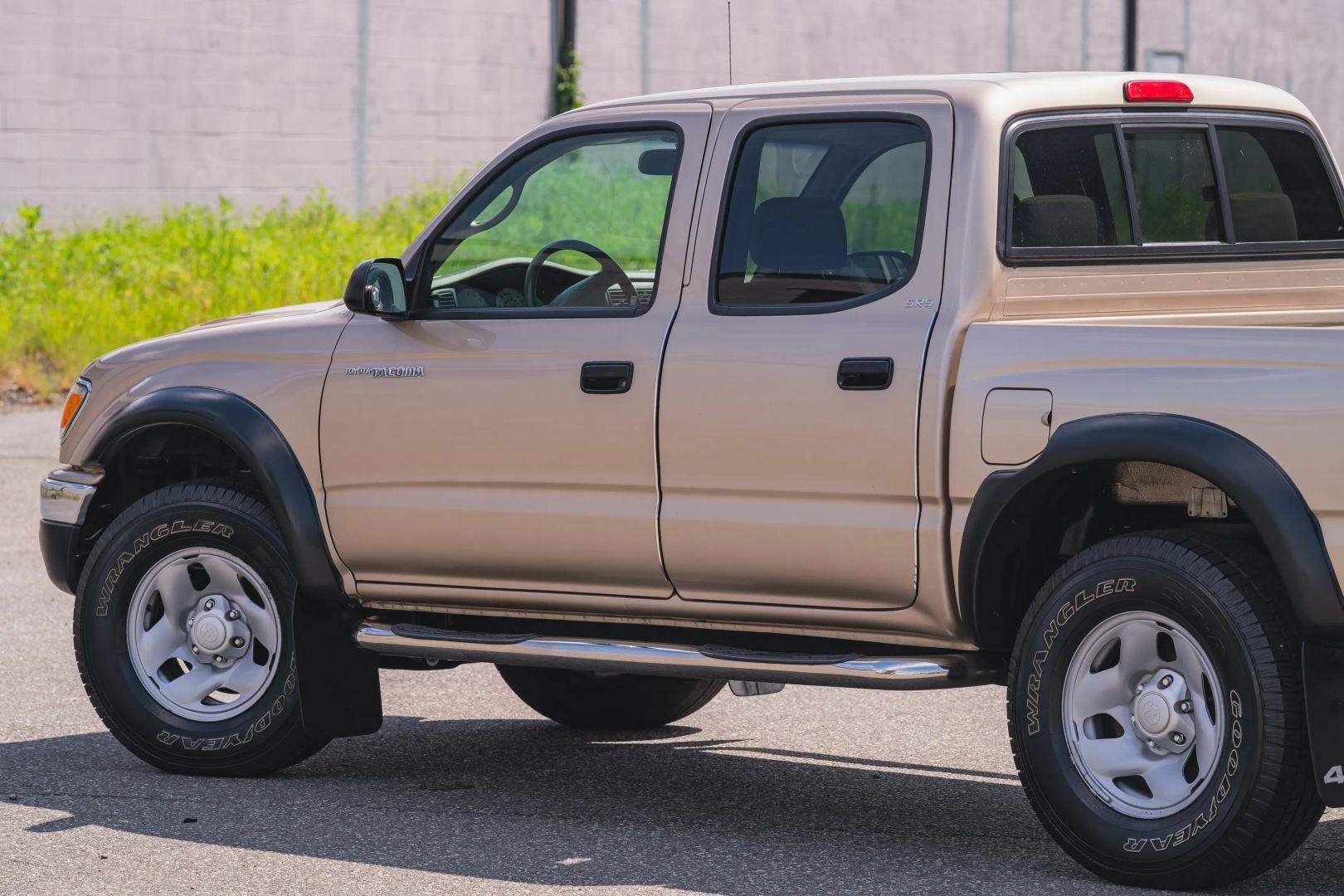 43k-Mile 2004 Toyota Tacoma Double Cab SR5