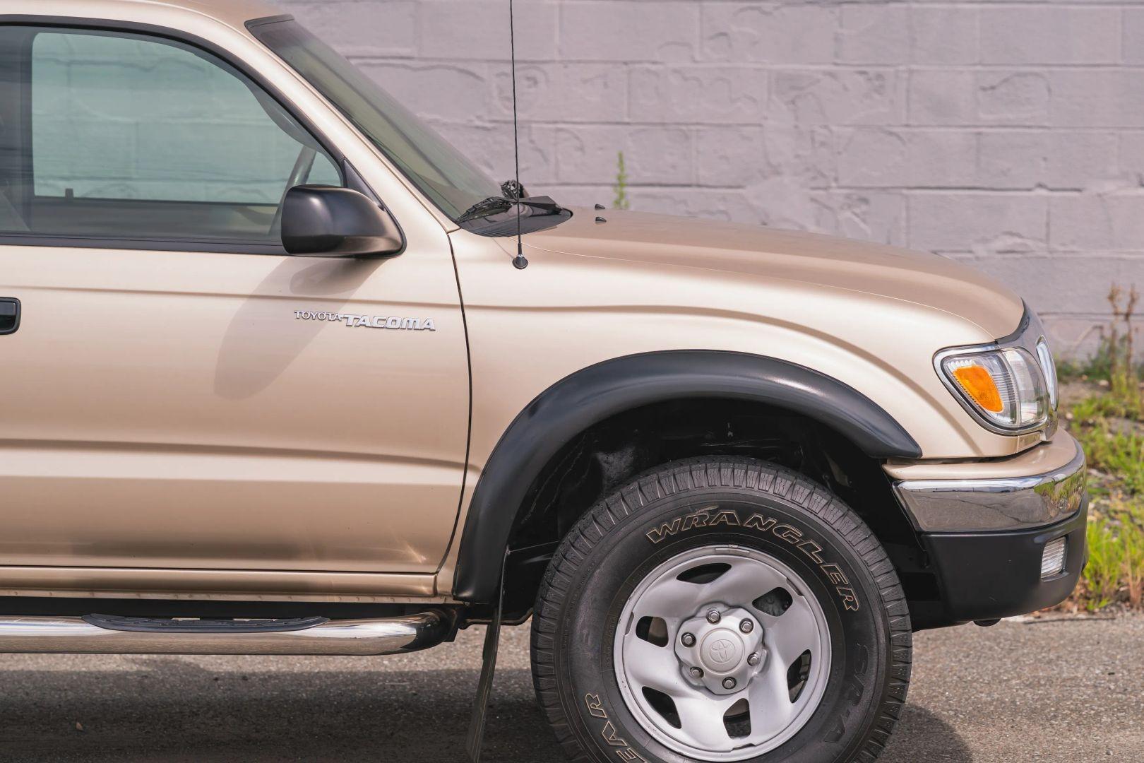 43k-Mile 2004 Toyota Tacoma Double Cab SR5