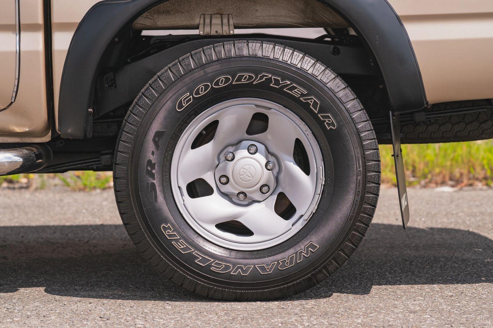 43k-Mile 2004 Toyota Tacoma Double Cab SR5