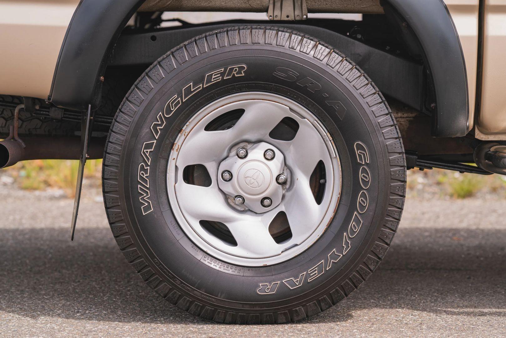 43k-Mile 2004 Toyota Tacoma Double Cab SR5