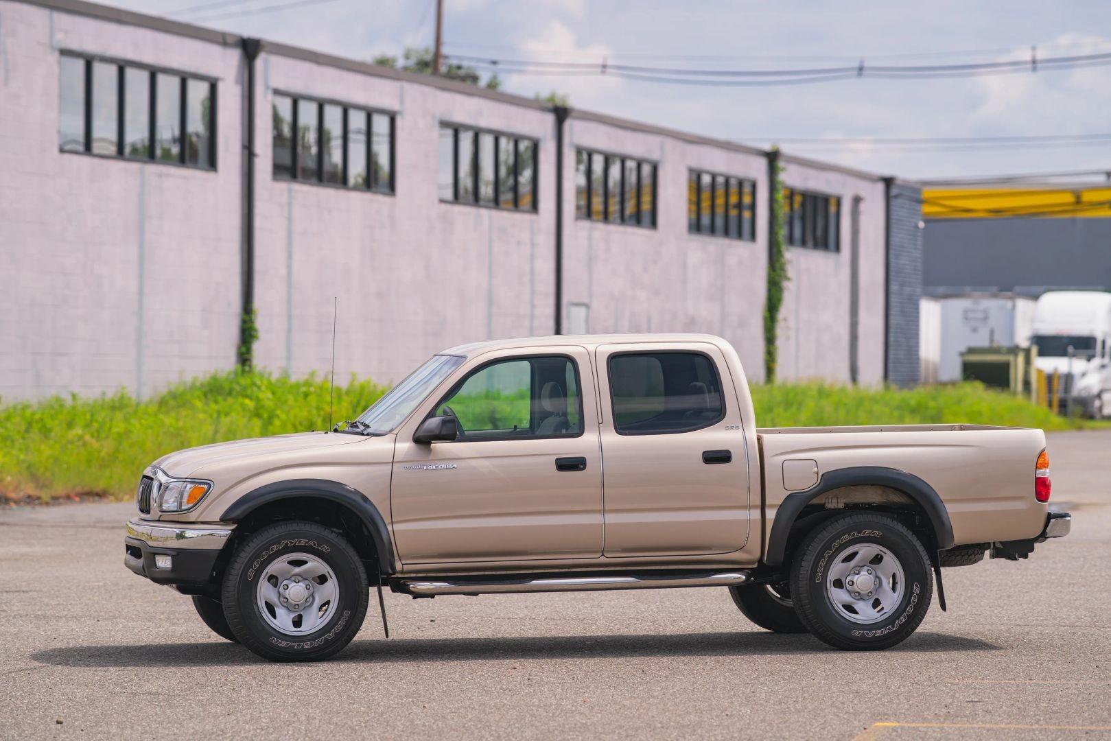 43k-Mile 2004 Toyota Tacoma Double Cab SR5