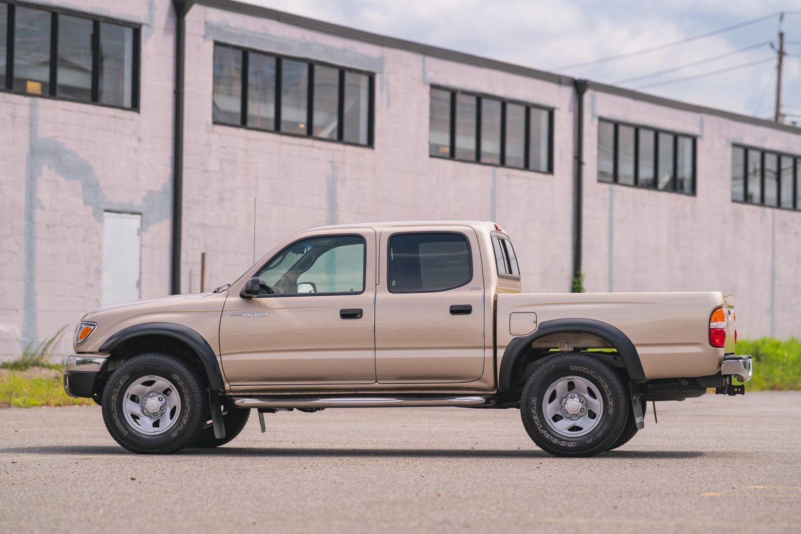 43k-Mile 2004 Toyota Tacoma Double Cab SR5