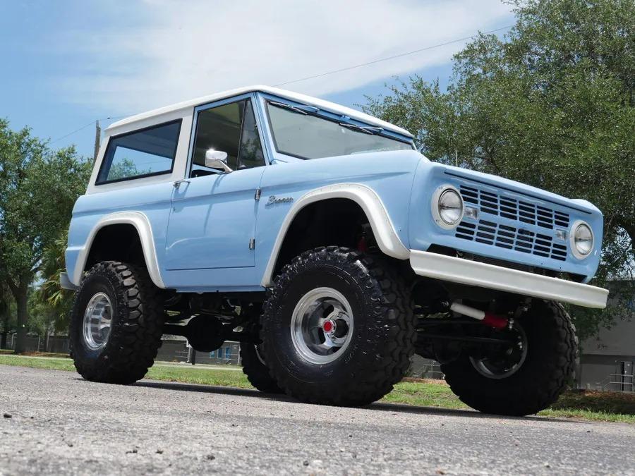  Ford Bronco