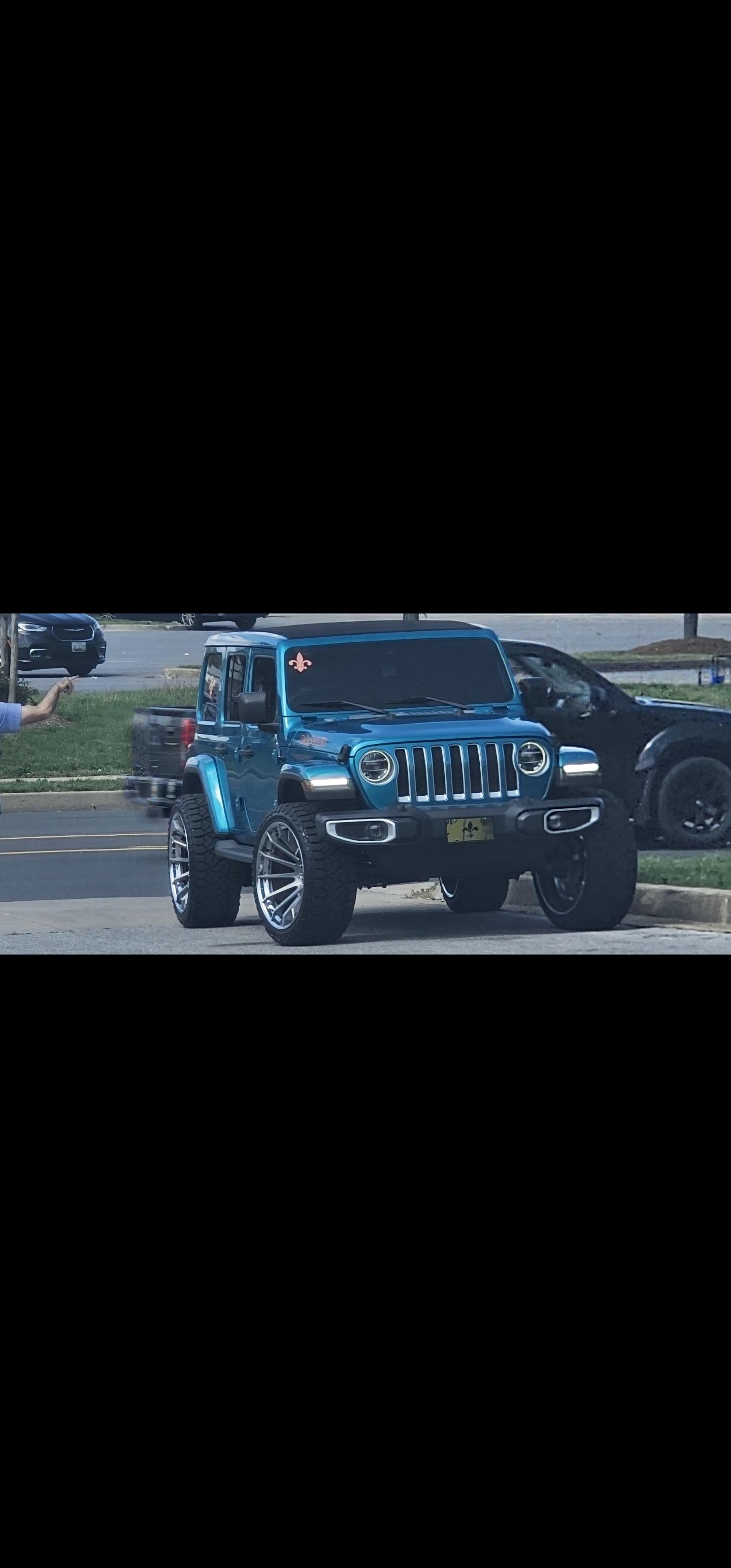 2020 Jeep Wrangler Sahara - 4