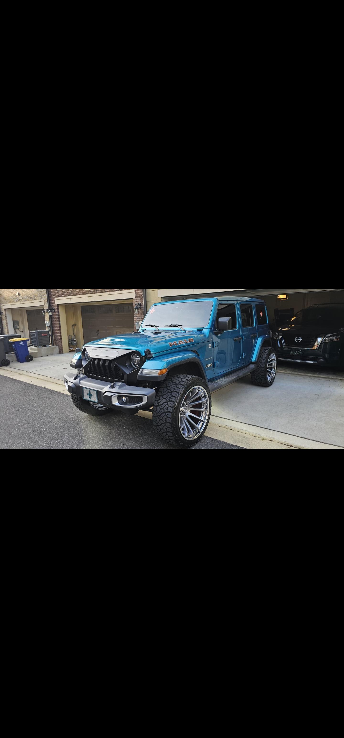 2020 Jeep Wrangler Sahara - 5