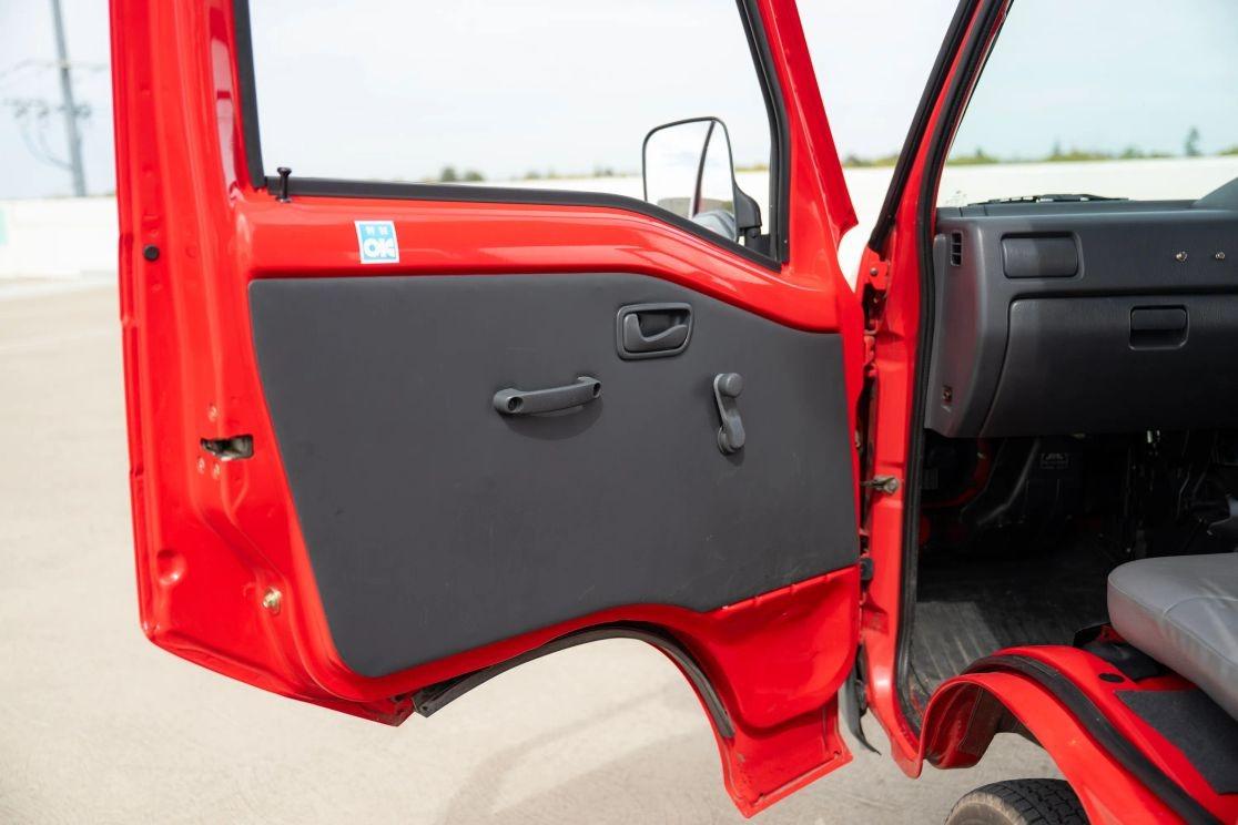 2000 Subaru Sambar Fire Van