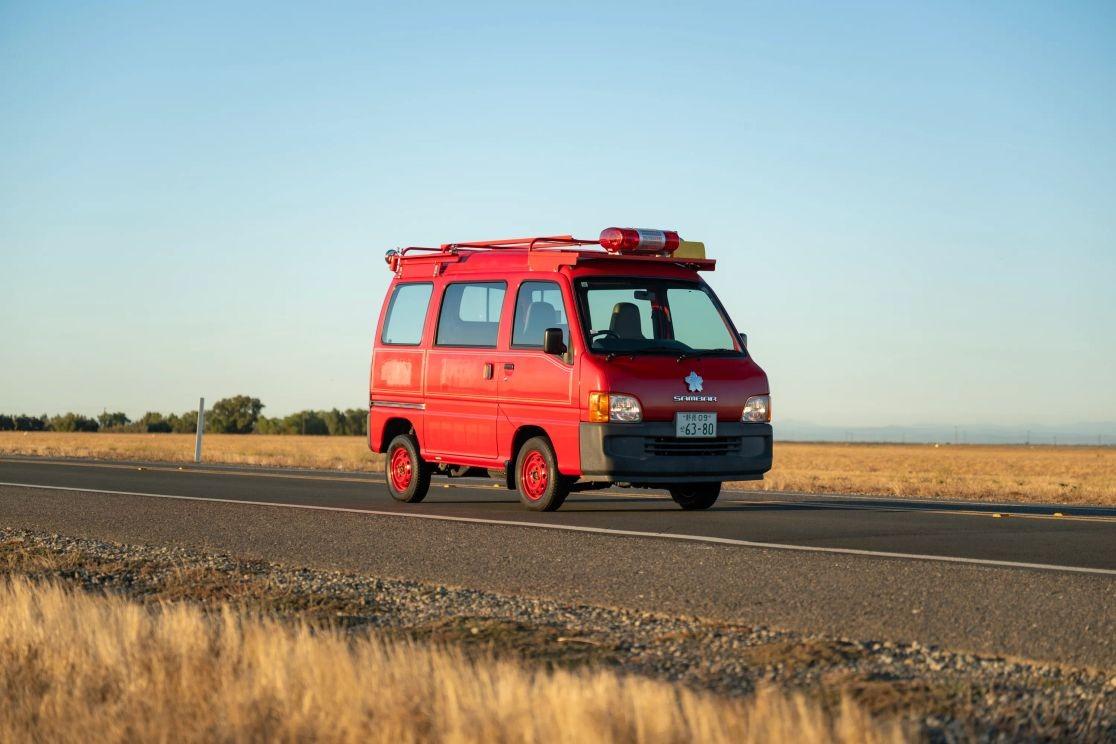 2000 Subaru Sambar Fire Van
