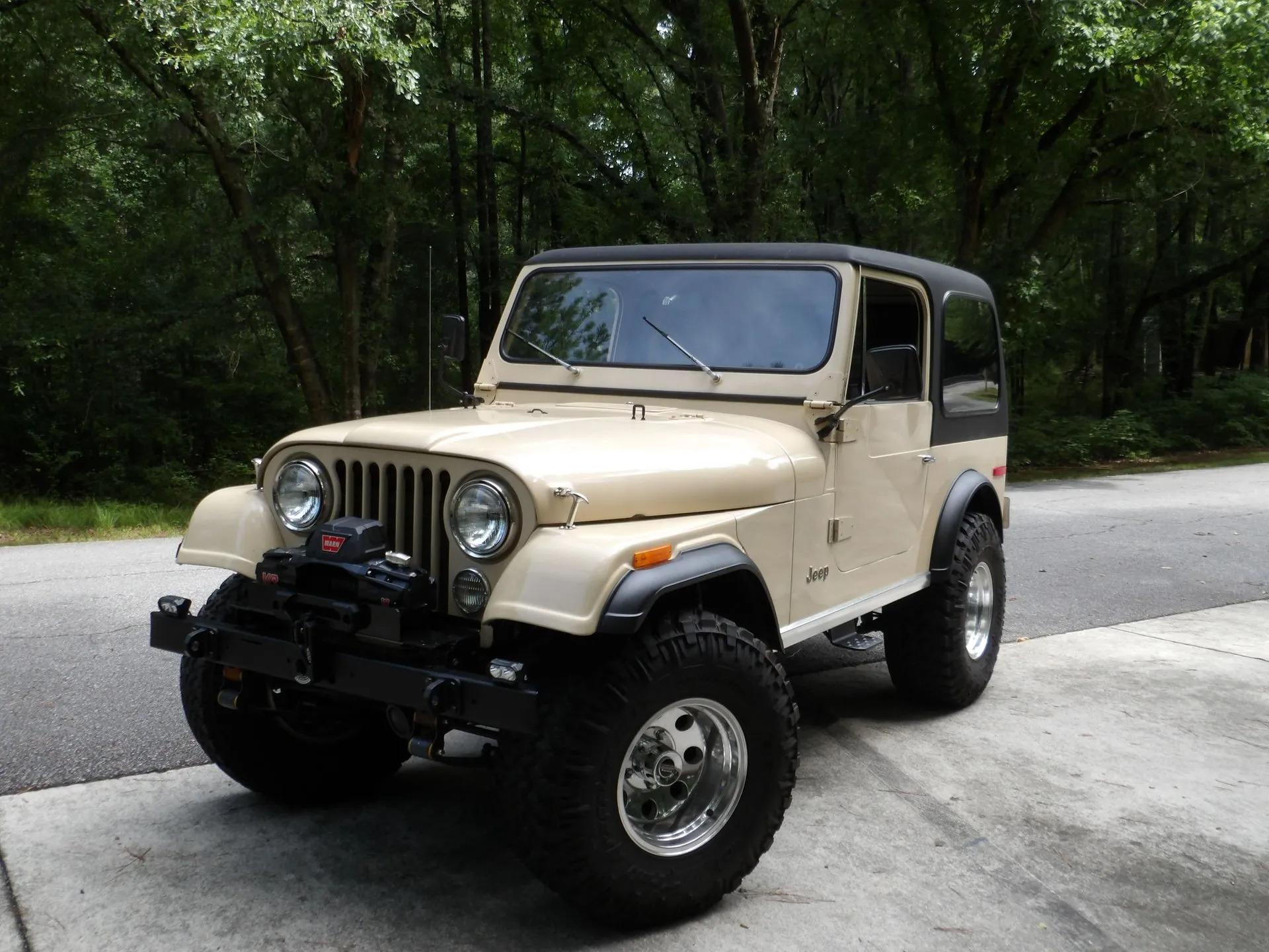 V8-Powered 1979 Jeep CJ7 4x4 - 5