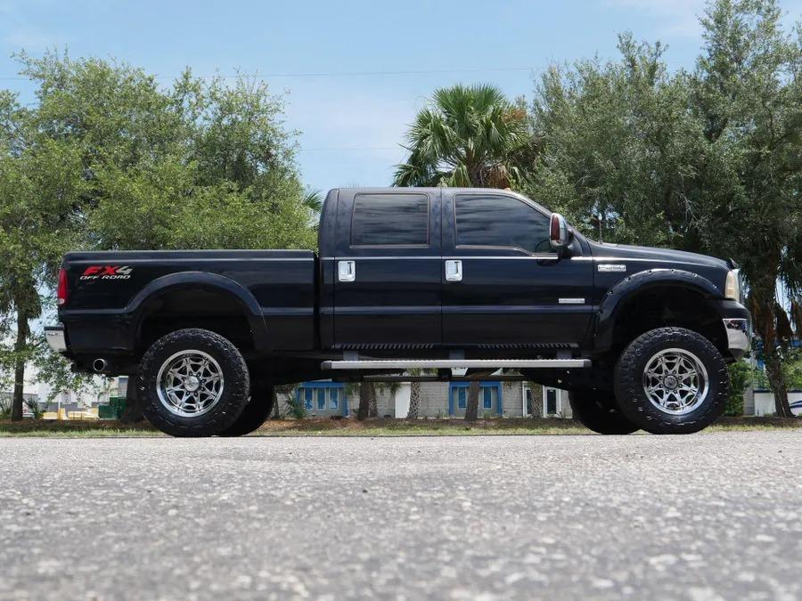 2006 Ford F-250 Lariat Crew Cab 4x4